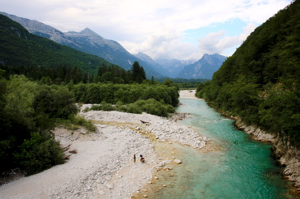 soca_river_-_slovenia_travellingotter-wiki