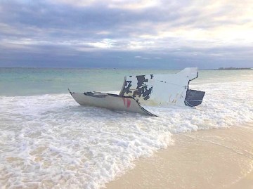 Falcon 9 rocket shroud - Space Debris - Elon Musk - SpaceX - Abaco Bahamas